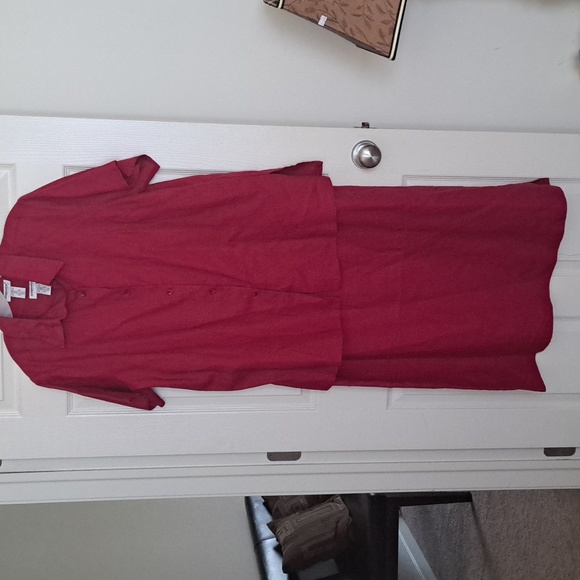 New Linen Suit - Picture 1 of 8